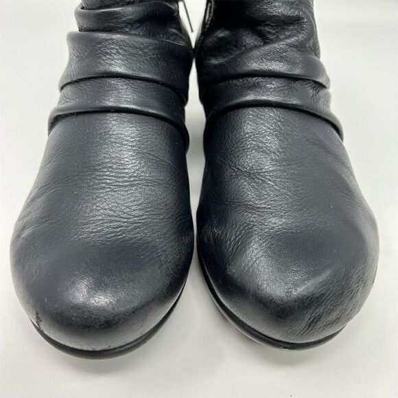 Abeo Women's Calla Black Ruched Leather Ankle Booties Size 7 Outside Zipper - Picture 5 of 15